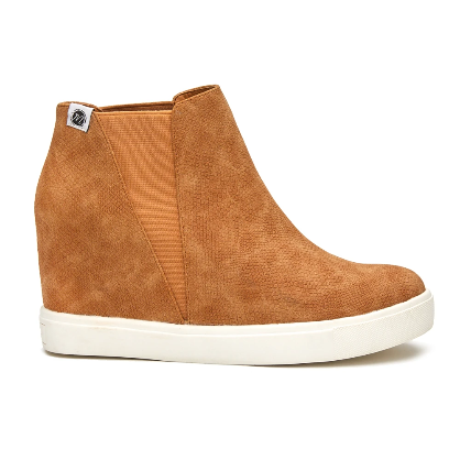 Lure Wedged Sneaker