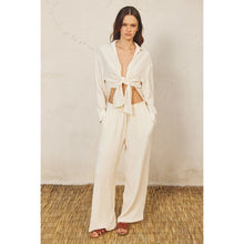 Textured Elasticized Pants in White