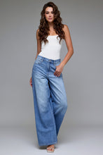 Medium Wash Clean Super Soft 33in Inseam Wide Leg