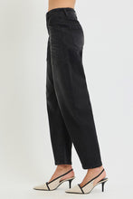 Mid Rise Barrel Patch Pocket Jeans