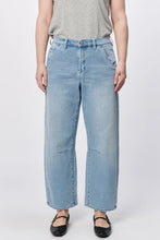 Lasso Straight Leg Jean