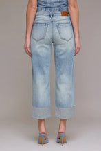 Vintage Wash High Rise Straight Jean