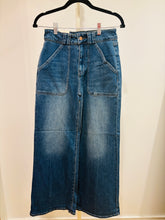Medium Wash Wide Leg Stretch Denim