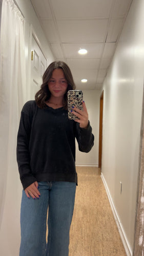 Long Sleeve Open V-Neck Waffle Top in Black