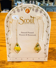 Natural Pressed Flowers and Botanicals Threader