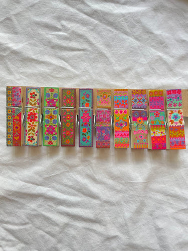Magnetic Happy Clips