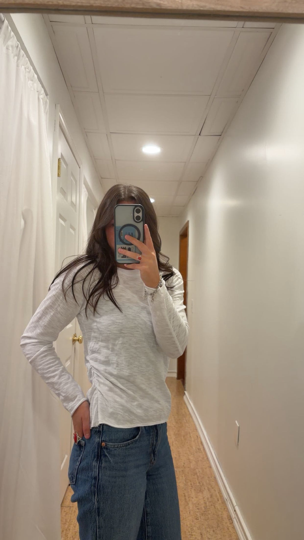 Long Sleeve Side Gathered Slim Tee