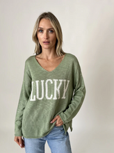 Lucky Top V-Neck Graphic Knit