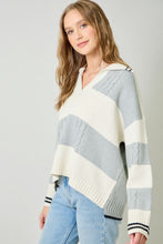 V-Neck Sweater in Ivory and Grey