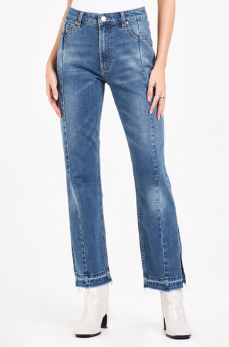 Jodi Straight Leg Jean with Split Hem in Speechless